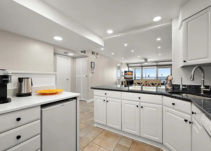 Towers-direct Ocean Front Views From Your Private Balcony And Renovated ! Ocean Stadt